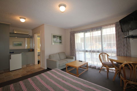 Beaumaris Bay Motel - Great Ocean Road Tourism 6