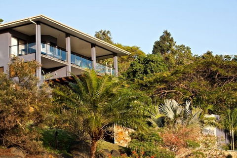 At Waterfront Whitsunday Retreat - Great Ocean Road Tourism 1