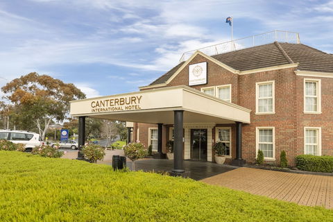 Canterbury International Hotel - Great Ocean Road Tourism 0