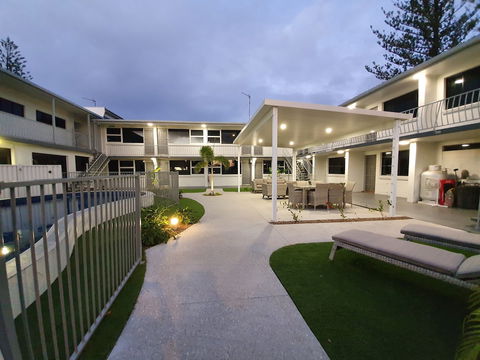 Montego Mermaid Beach Motel - Great Ocean Road Tourism 0