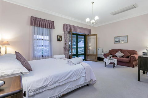 Abbotsford Country House - Great Ocean Road Tourism 5