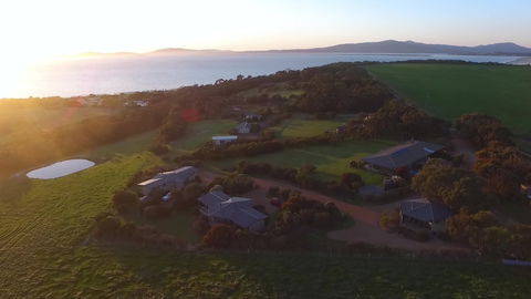 Limosa Rise - Great Ocean Road Tourism 0