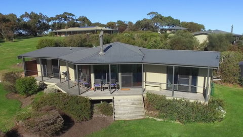 Limosa Rise - Great Ocean Road Tourism 6