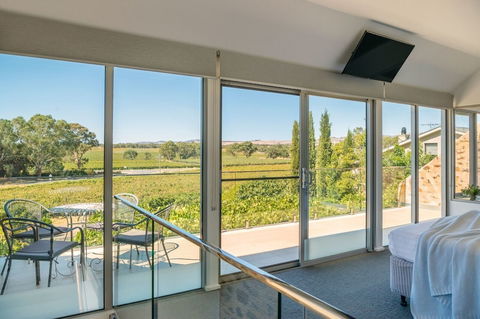 Barossa Shiraz Estate - Great Ocean Road Tourism 6