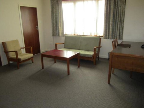 ANU University House Hotel - Great Ocean Road Tourism 4