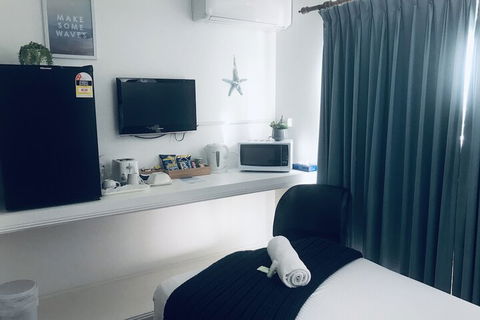 Ocean Breeze Motel - Great Ocean Road Tourism 6