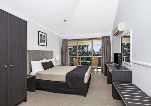 Comfort Inn & Suites Northgate Airport - Great Ocean Road Tourism 6