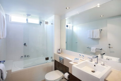 Maison Noosa Beachfront Resort - Great Ocean Road Tourism 5