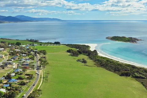 Diamond Island Resort & Bicheno Penguin Show - Great Ocean Road Tourism 3