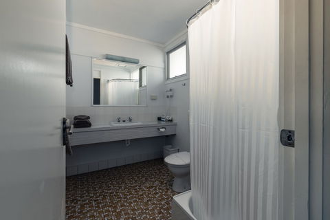 Barclay Motor Inn - Great Ocean Road Tourism 5
