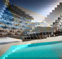 Honeysuckle Executive Apartments - Great Ocean Road Tourism