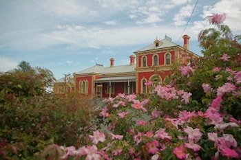 Nicholas Royal Motel - Great Ocean Road Tourism 0