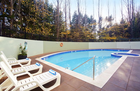 Crowne Plaza Canberra, An IHG Hotel - Great Ocean Road Tourism 1