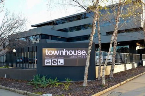 Townhouse Hotel - Great Ocean Road Tourism 1