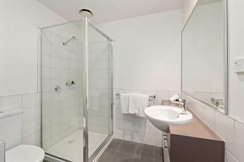 Burwood Serviced Apartments - Great Ocean Road Tourism 1