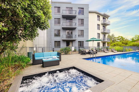 Oaks Sydney North Ryde Suites - Great Ocean Road Tourism 1