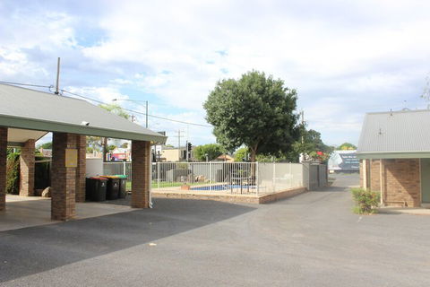 Bendigo Homestead Motor Inn & Apartments - Great Ocean Road Tourism 3