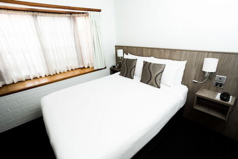 Bay Hotel Apartments - Great Ocean Road Tourism 6