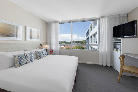 Oaks Nelson Bay Lure Suites - Great Ocean Road Tourism 7