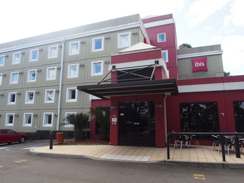 Ibis Sydney Thornleigh - Great Ocean Road Tourism 0