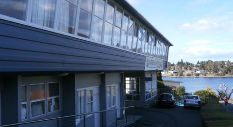 Waterfront Lodge Motel - Great Ocean Road Tourism 0
