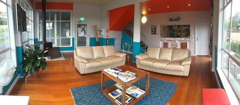 Waterfront Lodge Motel - Great Ocean Road Tourism 6