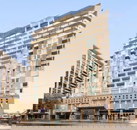 Oaks Adelaide Embassy Suites - Great Ocean Road Tourism