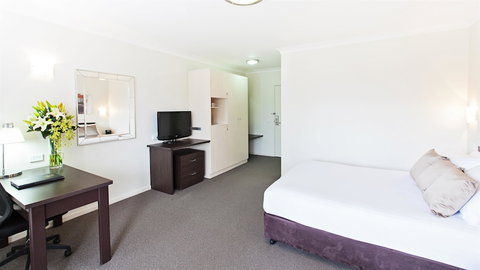 Ibis Styles Canberra Tall Trees - Great Ocean Road Tourism 6