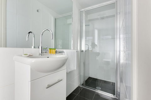 Ibis Styles Canberra Tall Trees - Great Ocean Road Tourism 5