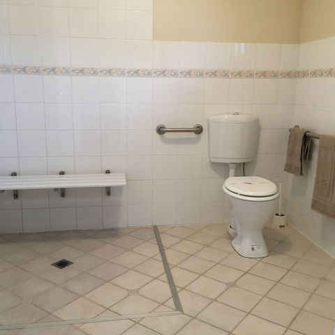 The Nosh & Nod - Howick Street - Great Ocean Road Tourism 6