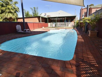 Wentworth Central Motor Inn - Great Ocean Road Tourism 1