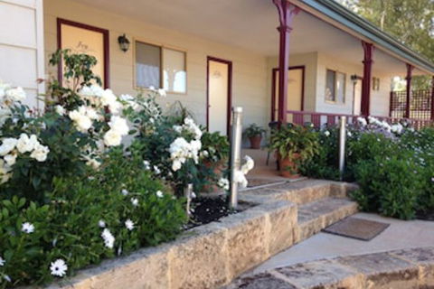 The Nosh & Nod - Avon Terrace - Great Ocean Road Tourism 0