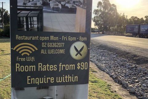 Byer Fountain Motor Inn, Holbrook - Great Ocean Road Tourism 5
