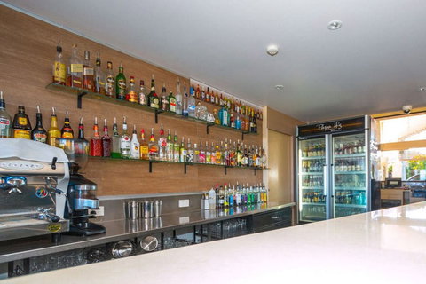 Beach Haven Executive Apartments - Great Ocean Road Tourism 4