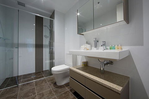 Accommodate Canberra Manhattan On The Park - Great Ocean Road Tourism 1