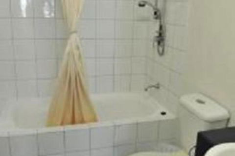 Inner City Cardona Court Apartment - Great Ocean Road Tourism 5