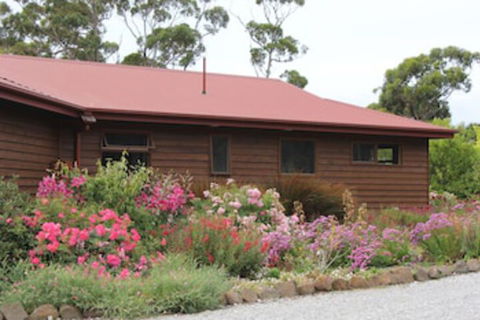 Eagles Roost Farmstay B & B - Great Ocean Road Tourism 0