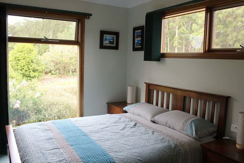 Eagles Roost Farmstay B & B - Great Ocean Road Tourism 5