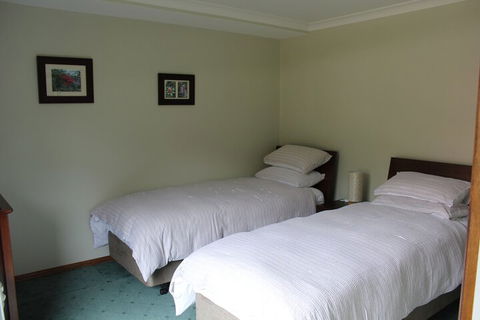 Eagles Roost Farmstay B & B - Great Ocean Road Tourism 3