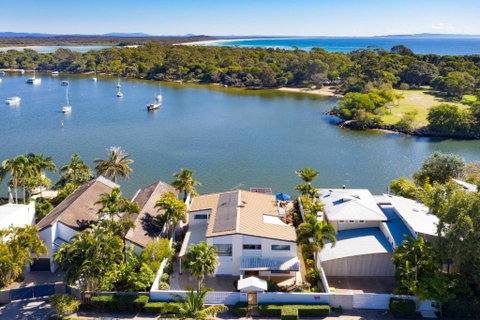 20 Noosa Parade - Great Ocean Road Tourism 1