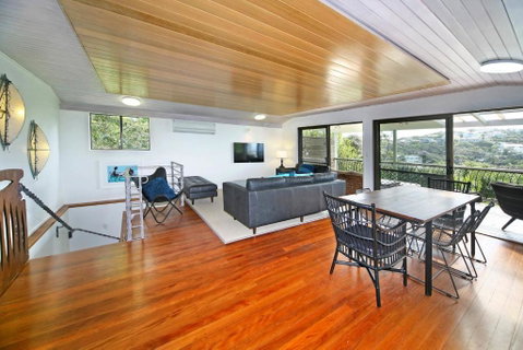 21 Arakoon Crescent - Great Ocean Road Tourism 2