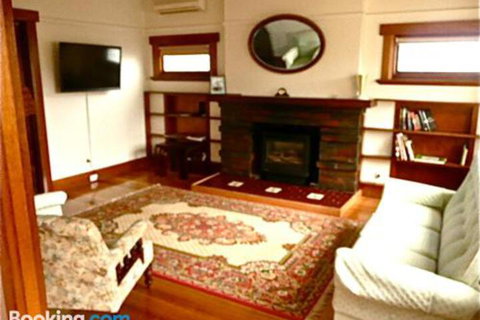 Hillside Cottage - Great Ocean Road Tourism 4