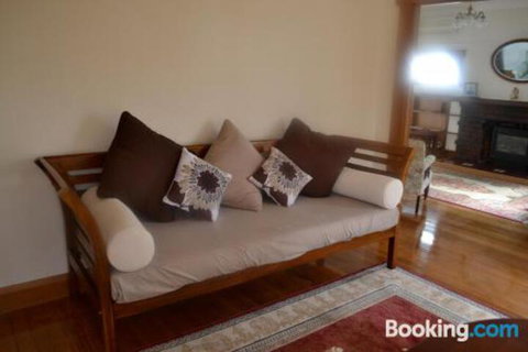 Hillside Cottage - Great Ocean Road Tourism 0