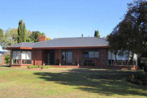 Jacaranda Wey B & B - Great Ocean Road Tourism 0
