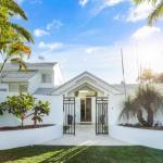 Island Living In The Heart Of Noosa - Great Ocean Road Tourism 0