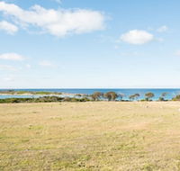 Beach Break Bicheno - Great Ocean Road Tourism
