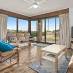 Sun & Surf Aldinga Beach Apartment - Great Ocean Road Tourism 0