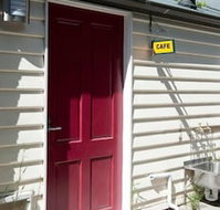 Lowena Cafe and Accommodation - Great Ocean Road Tourism