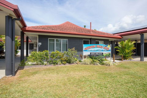 Kurrimine Beach Huts - Great Ocean Road Tourism 2