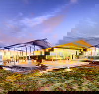 Cloudy Bay Beach House - Great Ocean Road Tourism